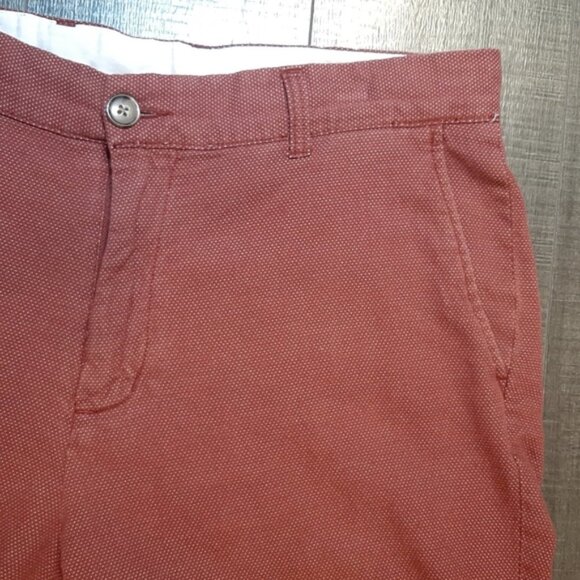 FRANK AND OAK The Wallace Shorts Modern Straight Fit Burgundy Polka Dot - Picture 5 of 12